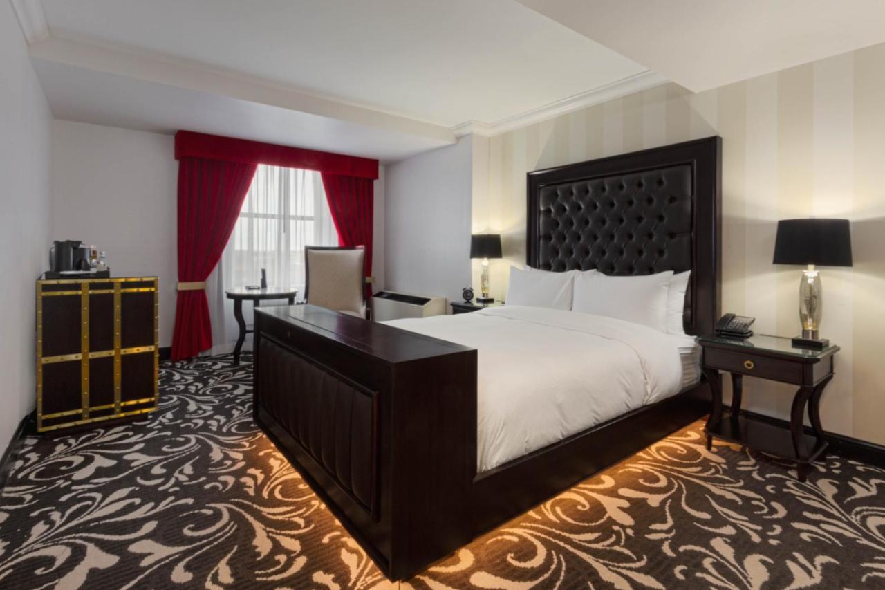 Hotel Retlaw, Trademark Collection By Wyndham Fond du Lac Kültér fotó